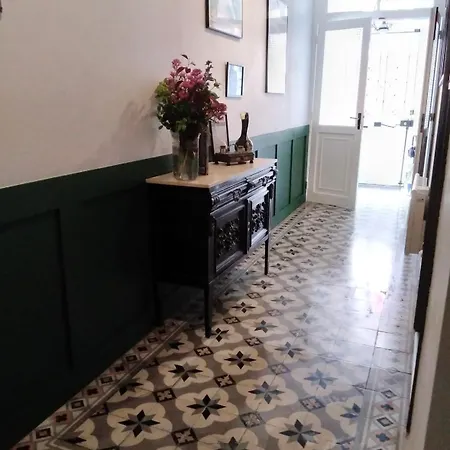 The French House In بيت للعطل